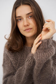 SUNIL HANDKNITTED SWEATER