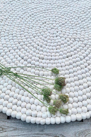 SNOW DROP RUG